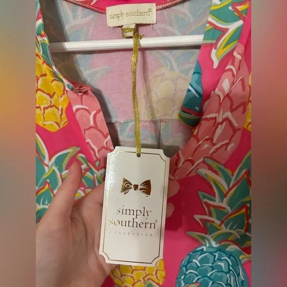 Simply Southern Women's S Pink Pineapple Print Sleeveless Tank Top - Picture 3 of 5